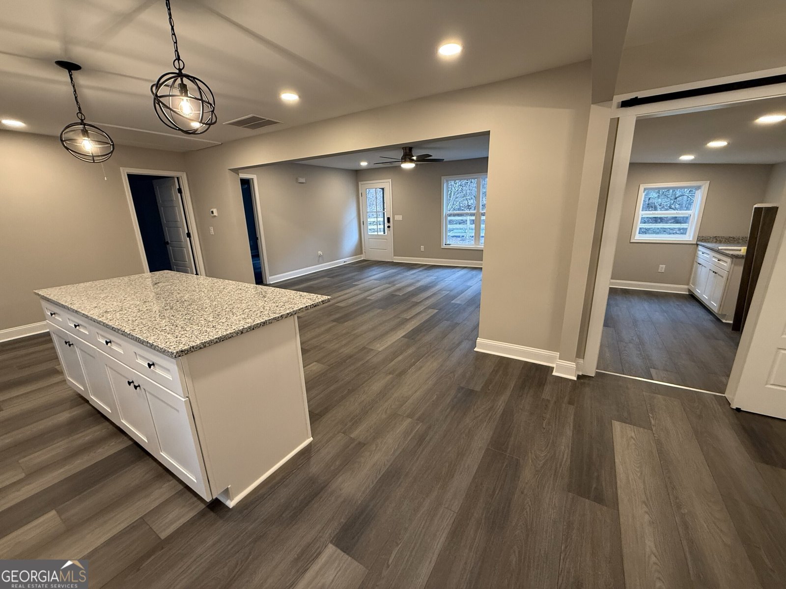 7167 Brown Bridge Road Covington - Photo 9