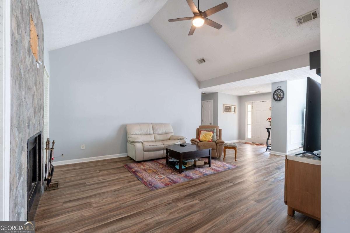 727 Eight Point Court Suwanee - Photo 7