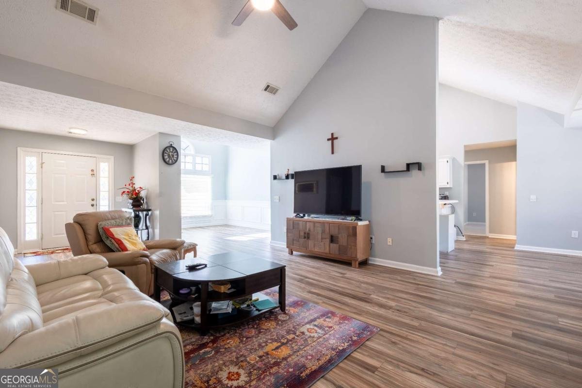 727 Eight Point Court Suwanee - Photo 8