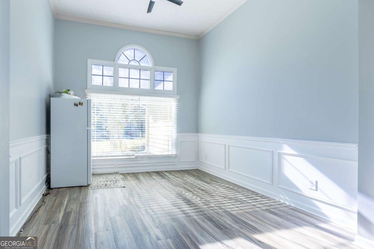 727 Eight Point Court Suwanee - Photo 9