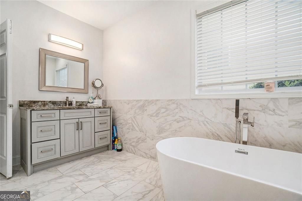 2798 Glenlocke Circle Atlanta - Photo 13