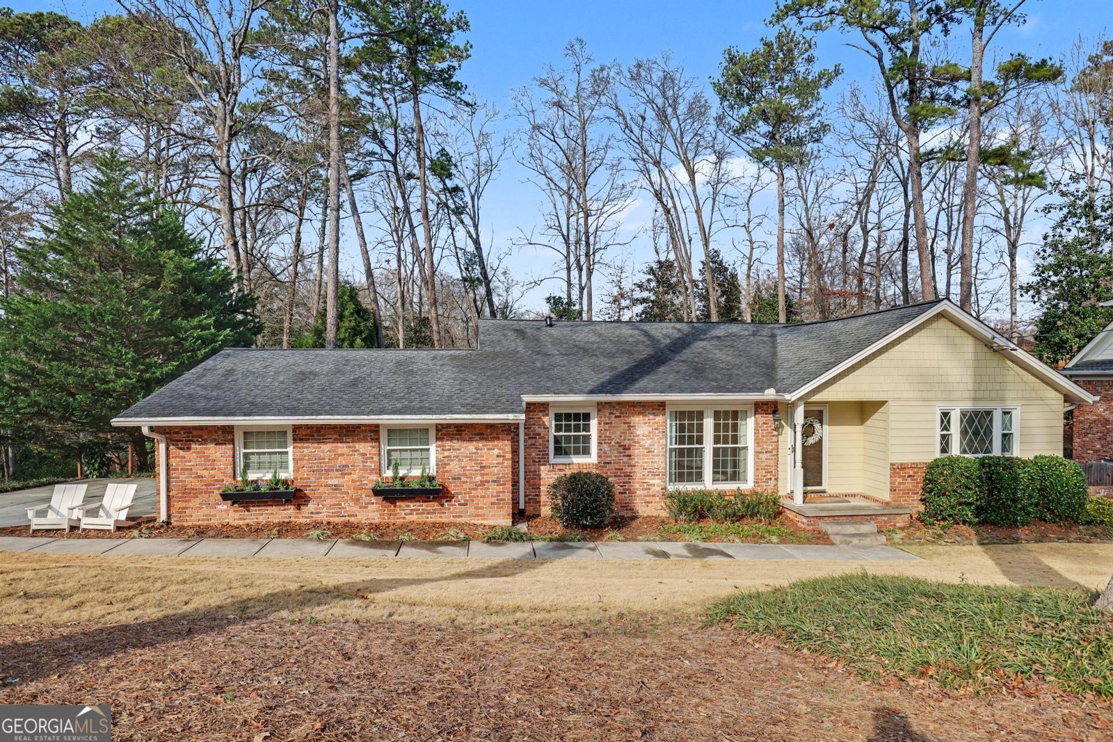 6690 Castleton Drive Atlanta - Photo 1