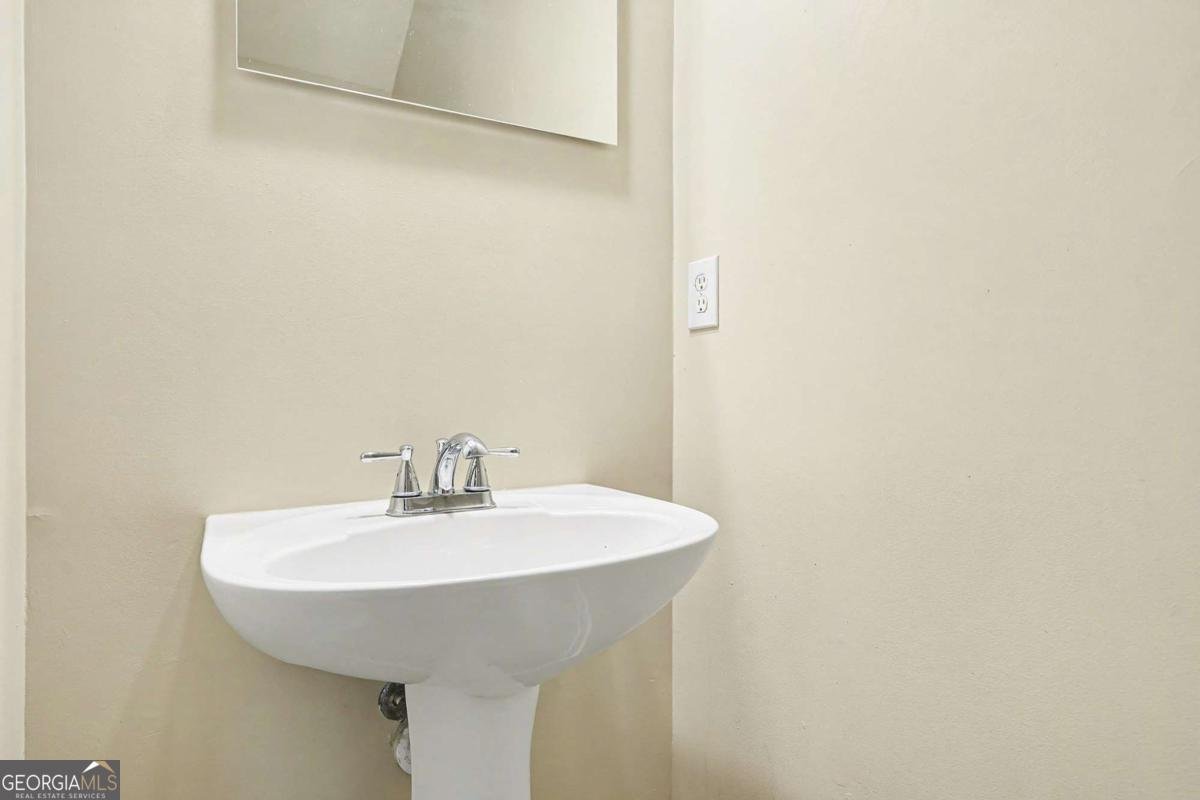 2161 Del Lago Circle Kennesaw - Photo 8