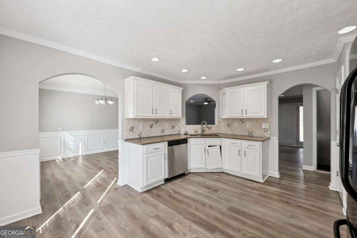 341 Windermere Drive Loganville - Photo 13