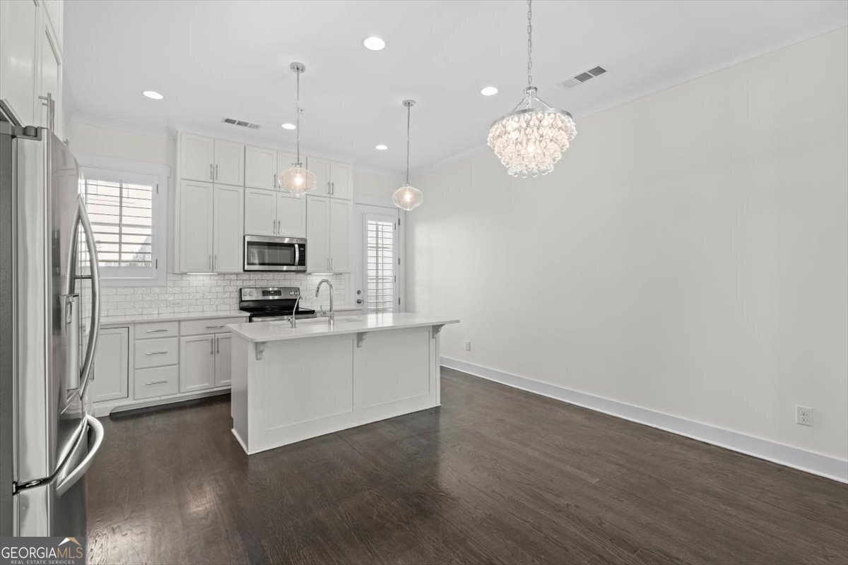 222 DAWSON Drive Woodstock - Photo 11