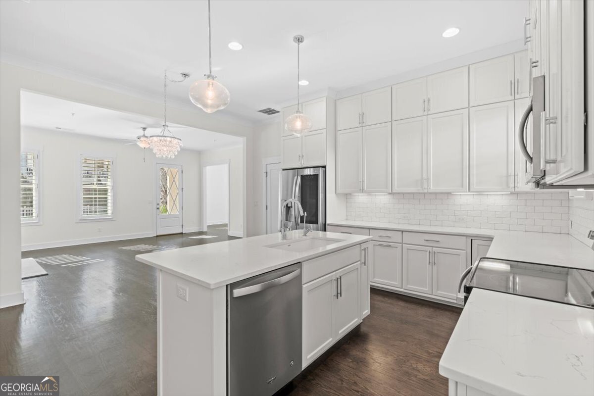 222 DAWSON Drive Woodstock - Photo 18