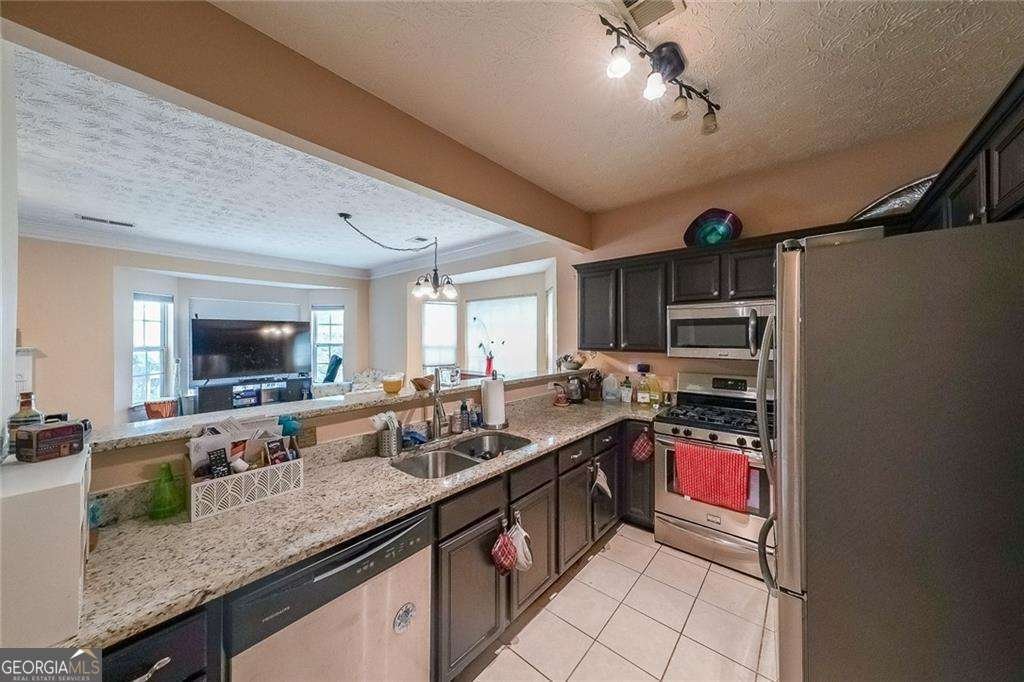 2553 Summit Cove Drive Duluth - Photo 9