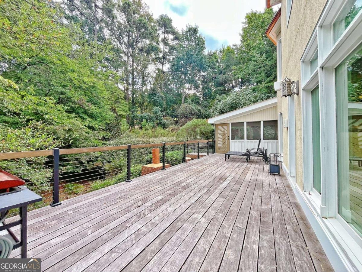 6709 Wooded Cove Court Flowery Branch - Photo 17