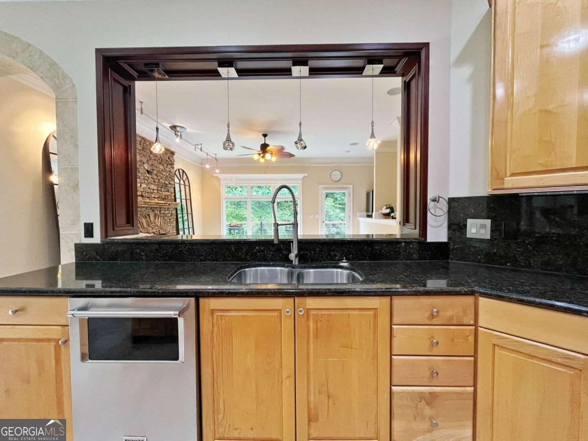 6709 Wooded Cove Court Flowery Branch - Photo 21