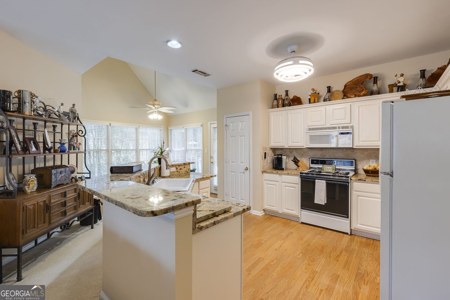 4400 Pinewalk Drive Alpharetta - Photo 9