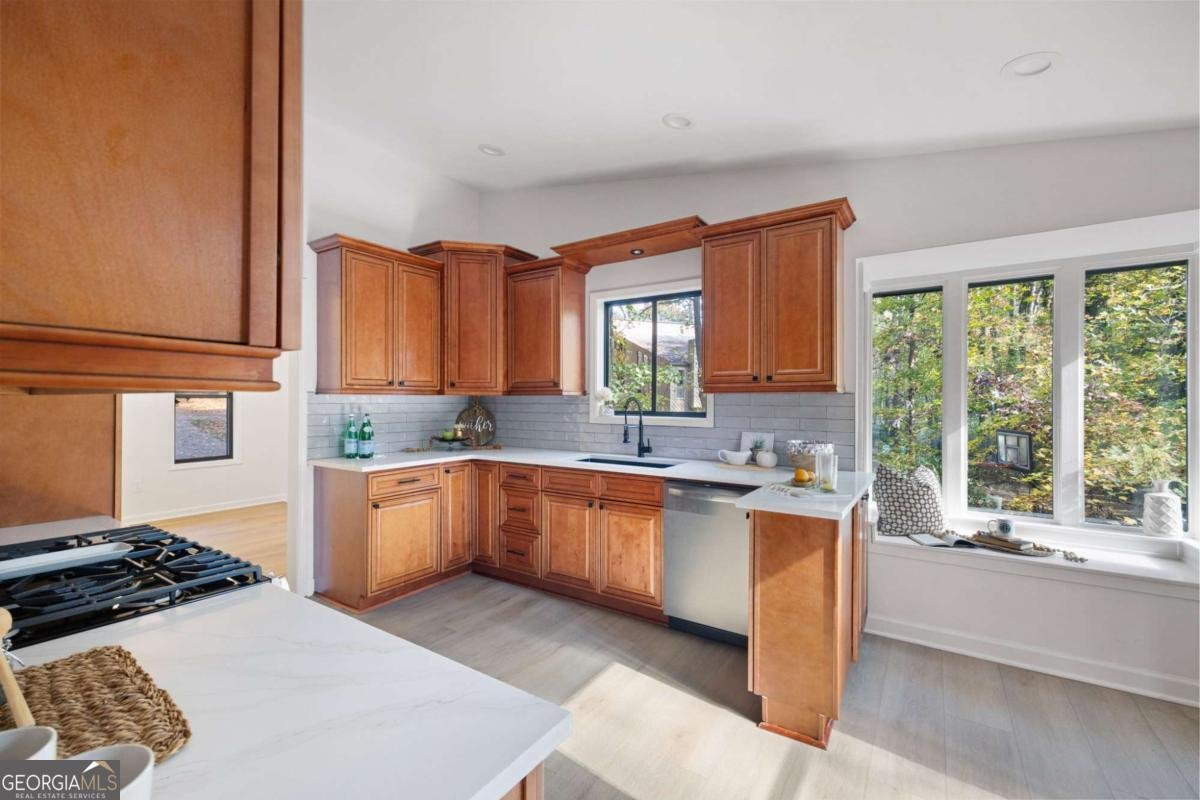 3292 Holly Mill Court Marietta - Photo 10