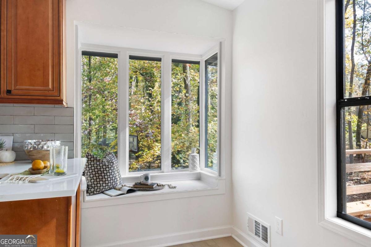 3292 Holly Mill Court Marietta - Photo 16