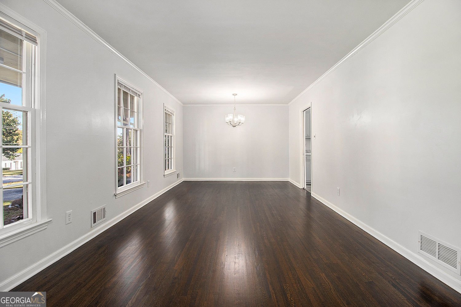 2540 Thornton Drive Atlanta - Photo 9