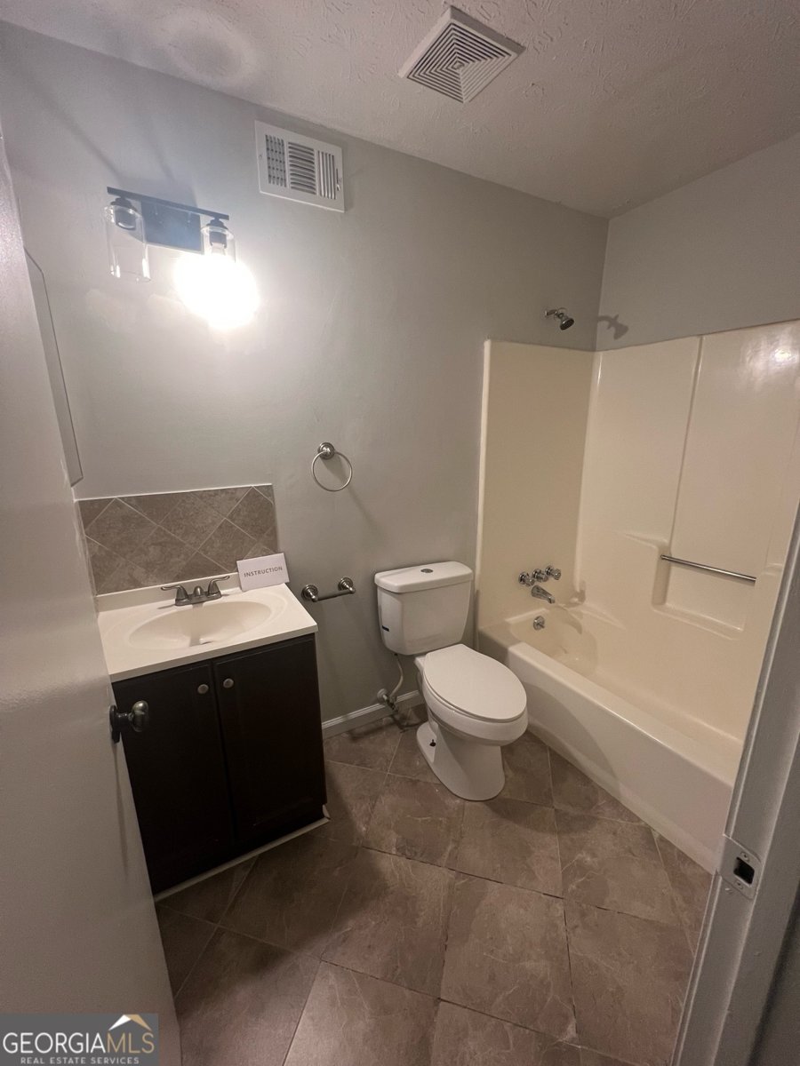 5128 Galbraith Circle Stone Mountain - Photo 19