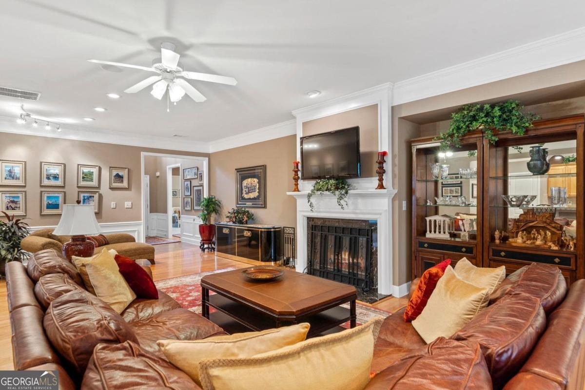 1080 Delcove Way Greensboro - Photo 13