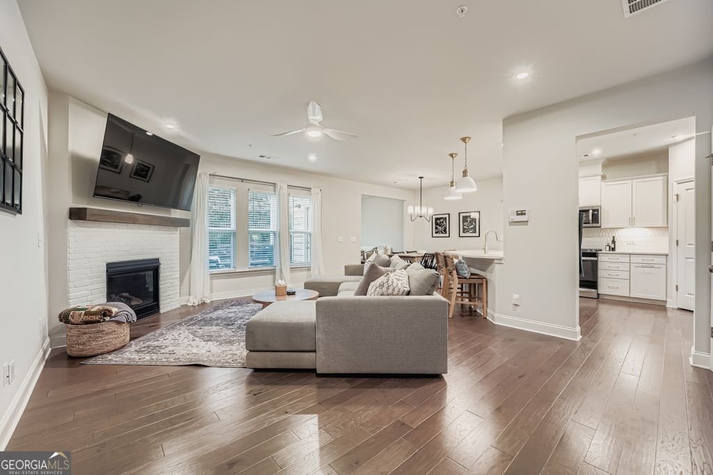 354 Watson Avenue Woodstock - Photo 6