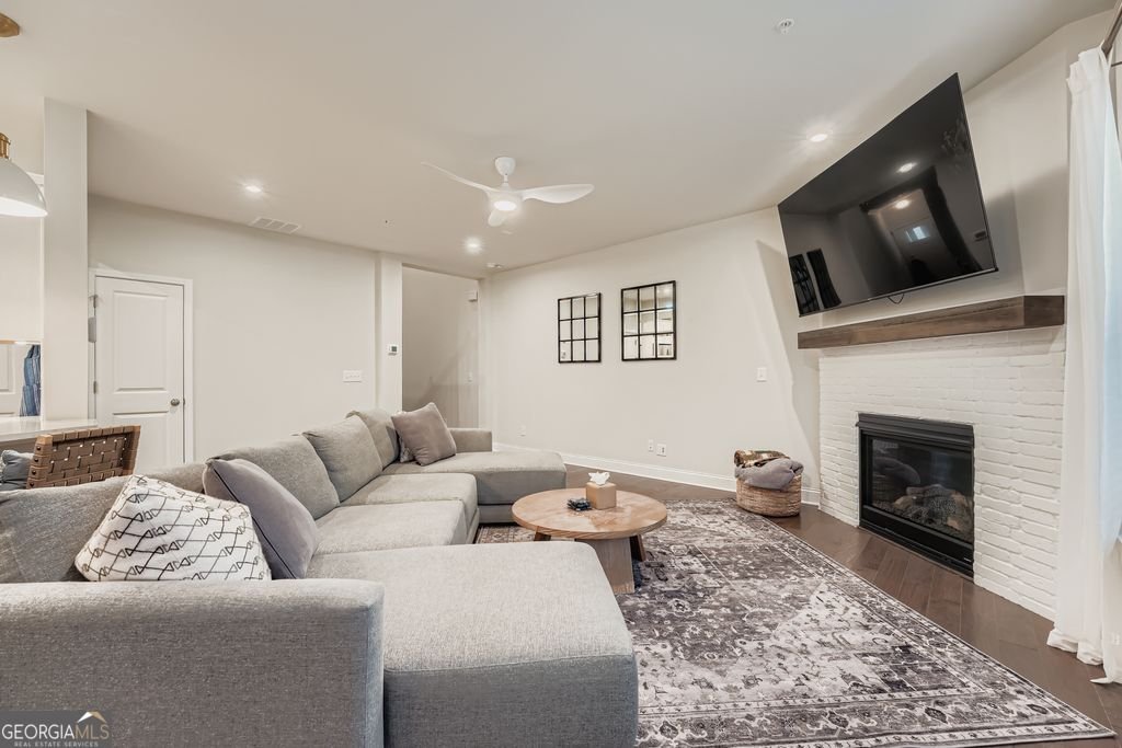 354 Watson Avenue Woodstock - Photo 8