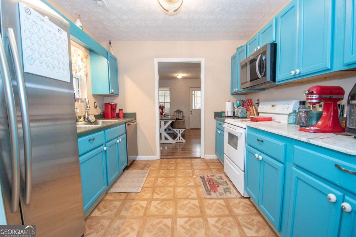 642 Pinewood Drive Gay - Photo 10