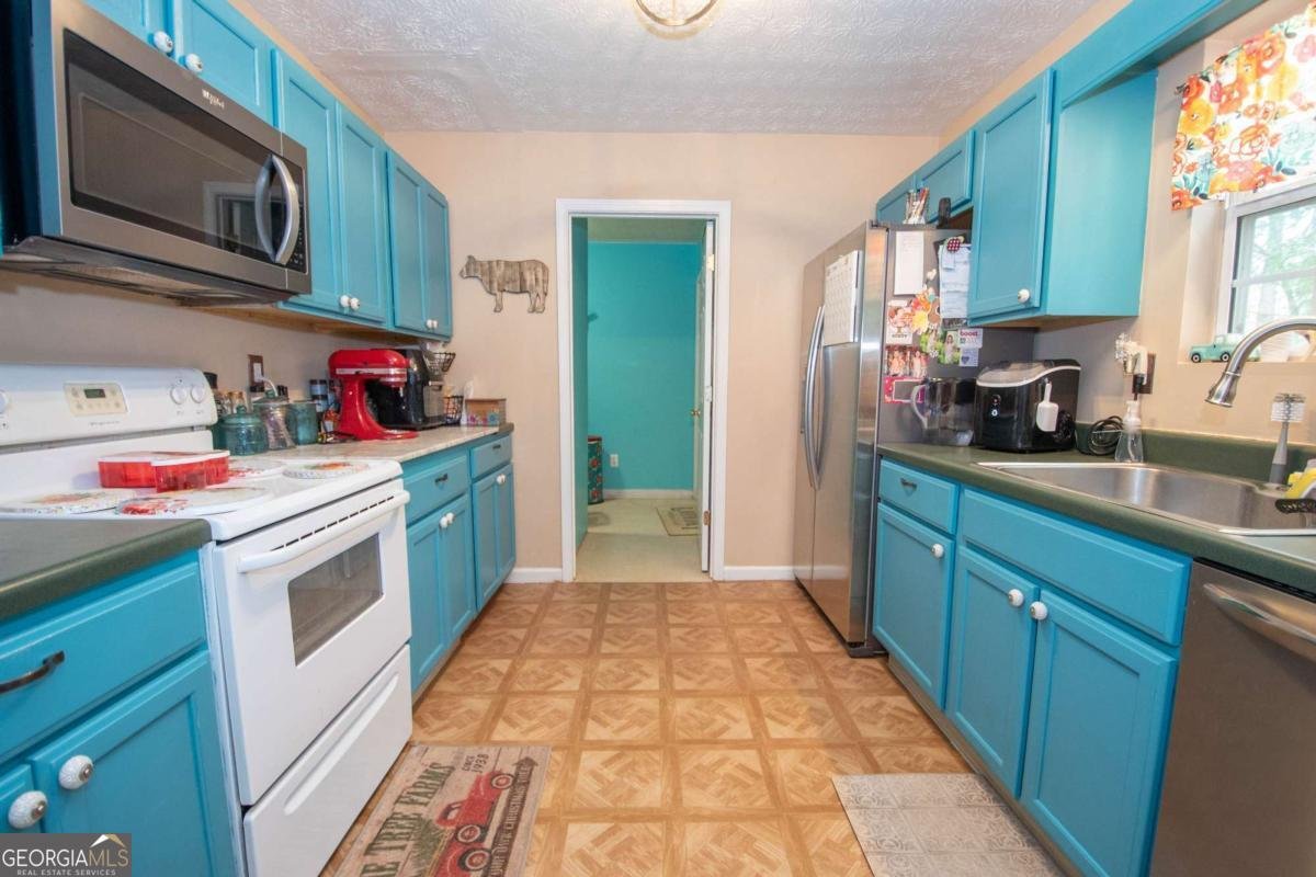 642 Pinewood Drive Gay - Photo 11