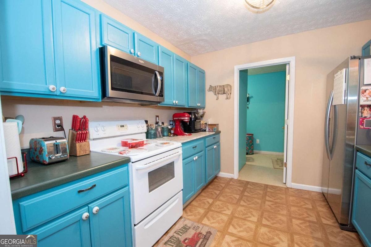 642 Pinewood Drive Gay - Photo 12