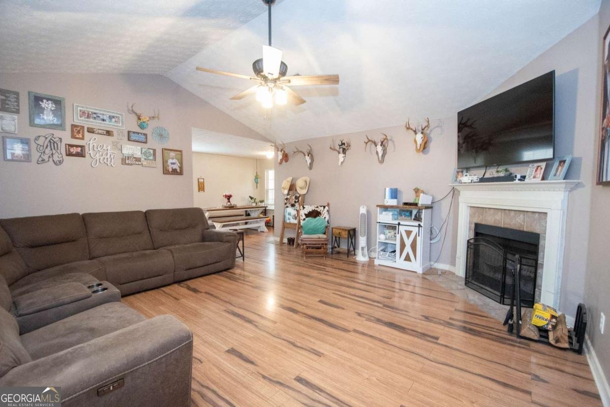 642 Pinewood Drive Gay - Photo 6