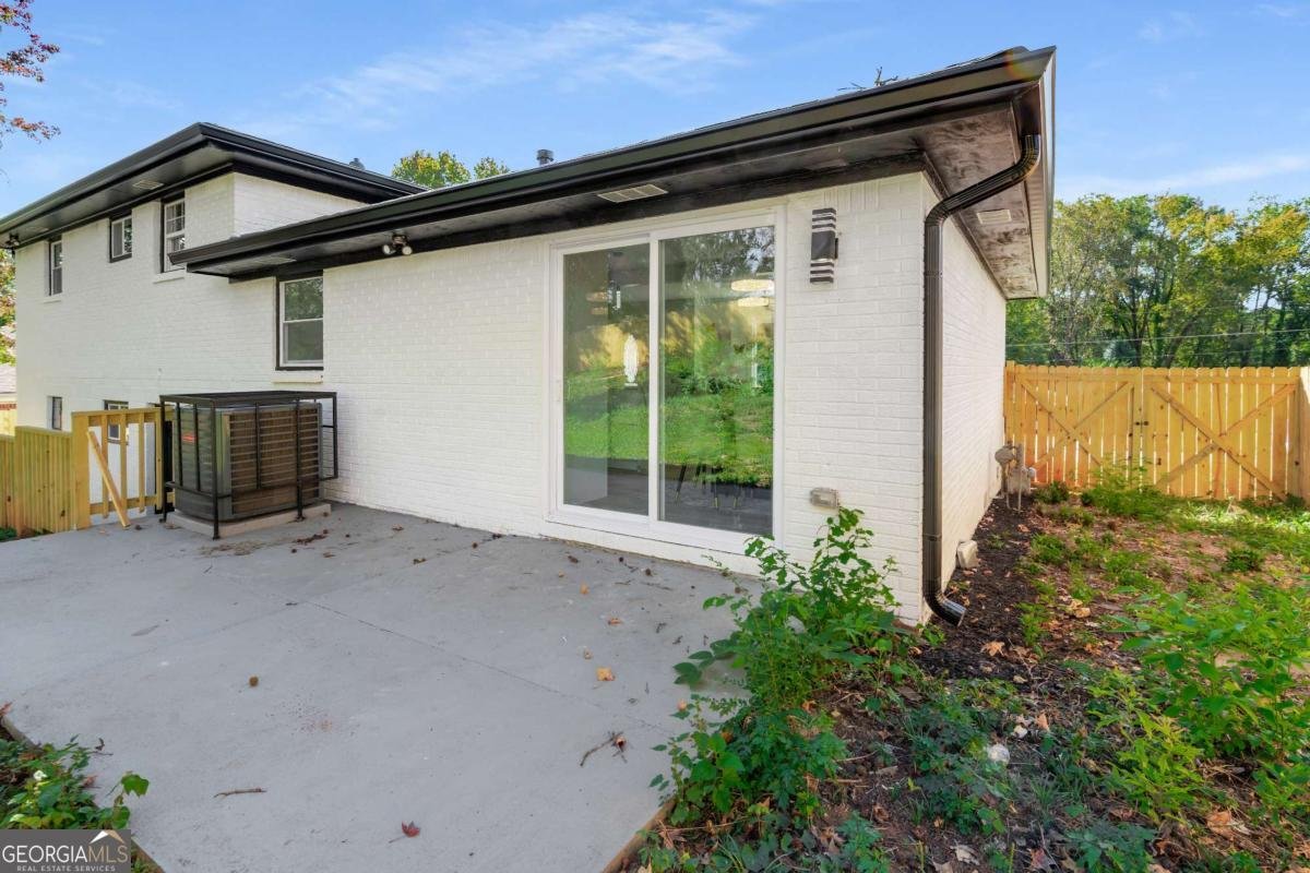 2377 Fontaine Circle Decatur - Photo 7