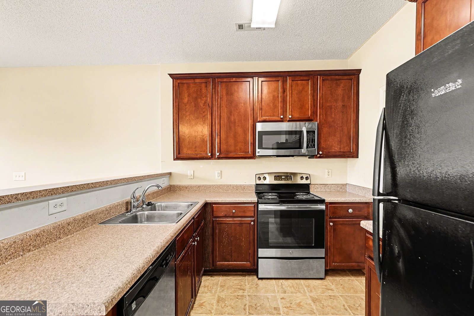 7676 Rutgers Circle Fairburn - Photo 14