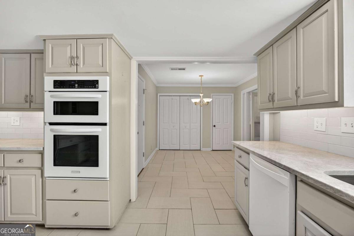 131 Indian Hills Court Marietta - Photo 18