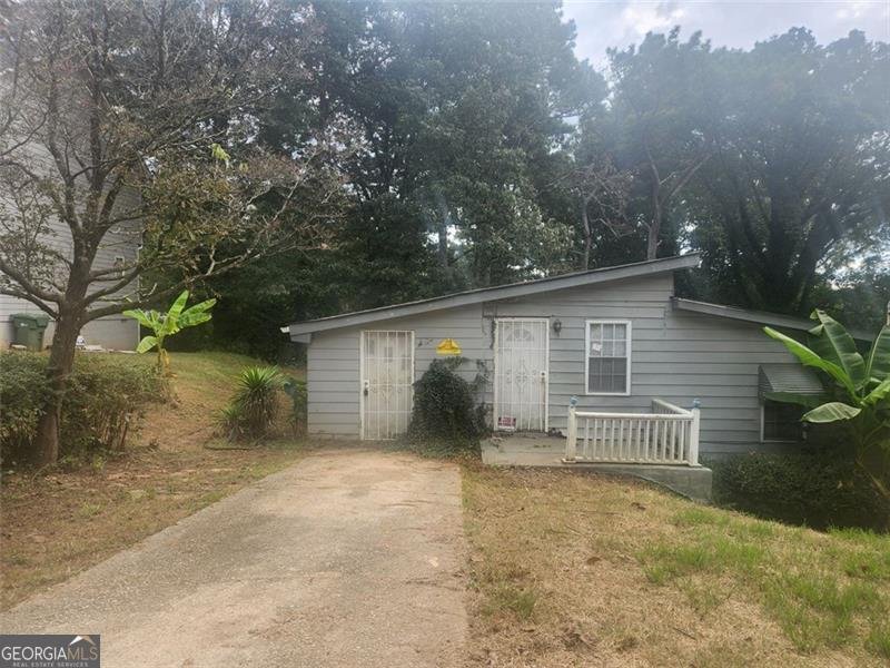 1586 MARY GEORGE Avenue Atlanta - Photo 1