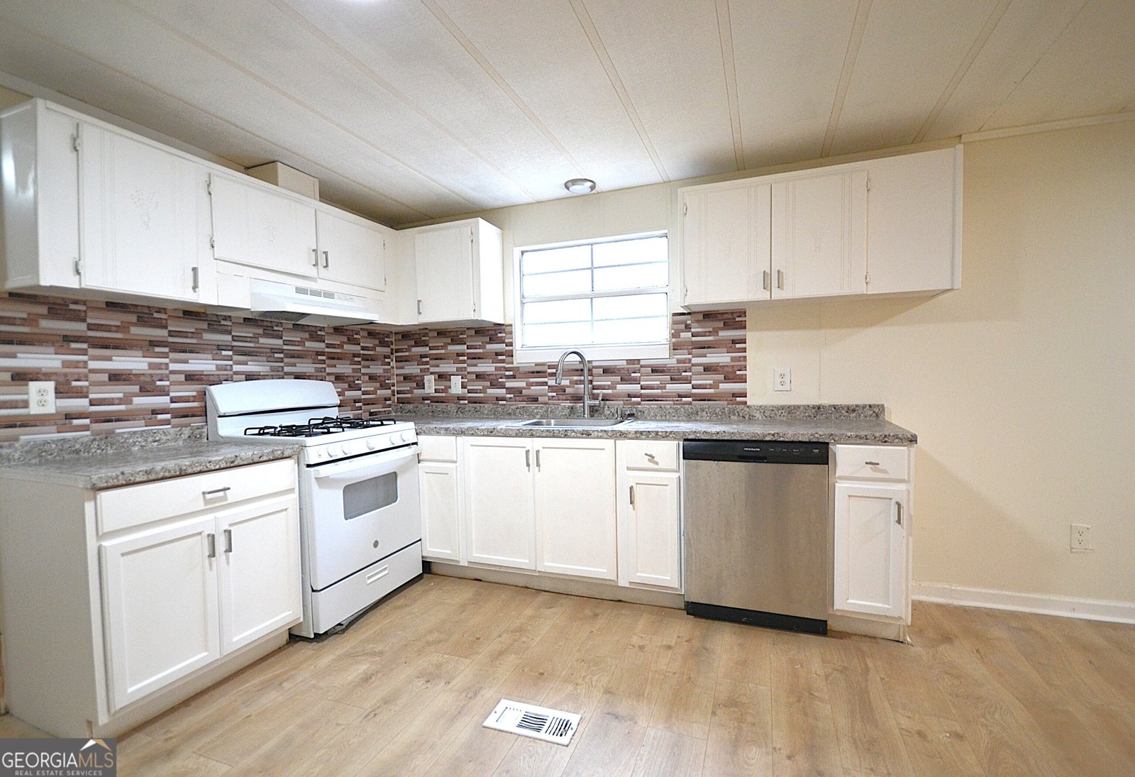 729 Harness Court Lithonia - Photo 13