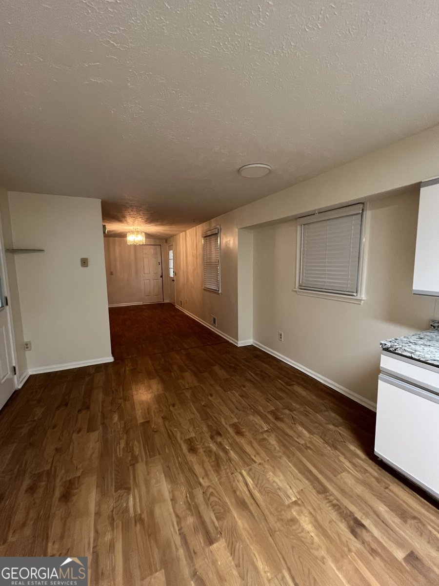 2069 Swan Court Riverdale - Photo 8