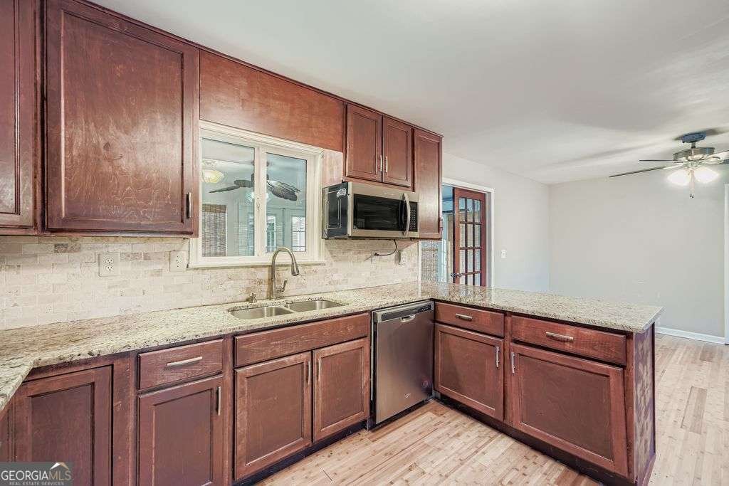 6431 Courtney Drive Winston - Photo 9