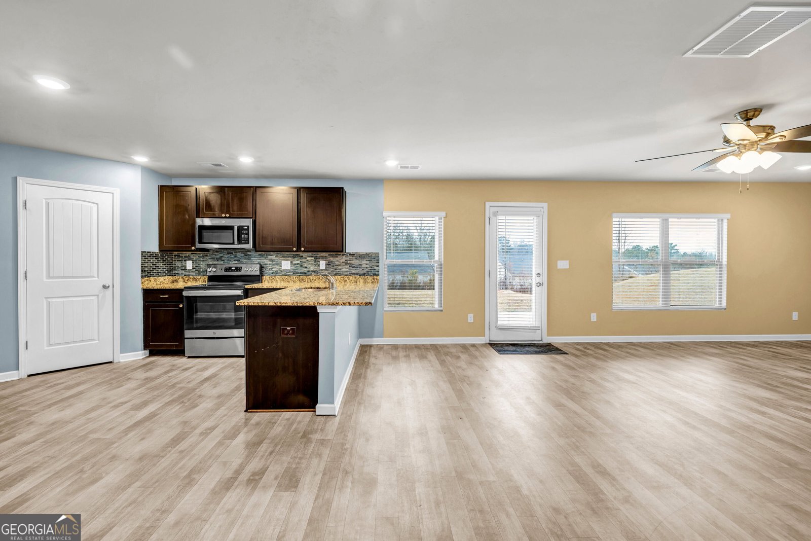 205 Twin Lakes Drive Covington - Photo 8