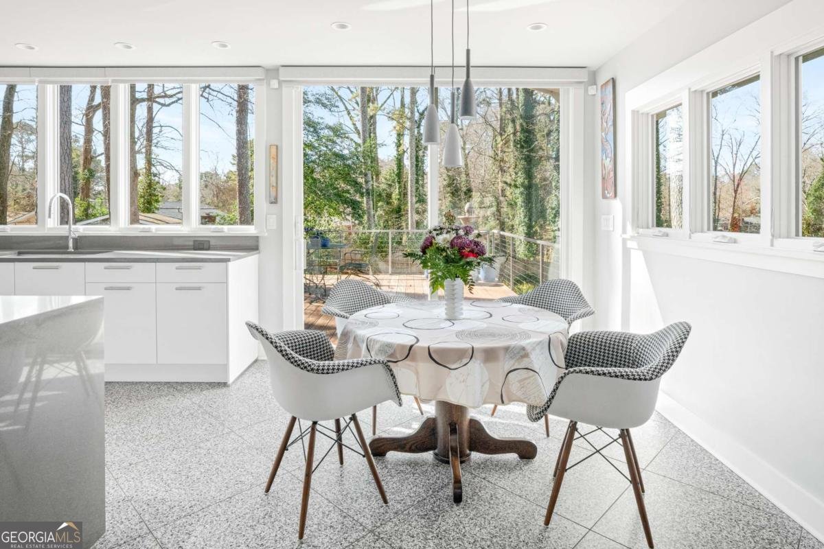 1291 Mary Dale Drive Lilburn - Photo 14