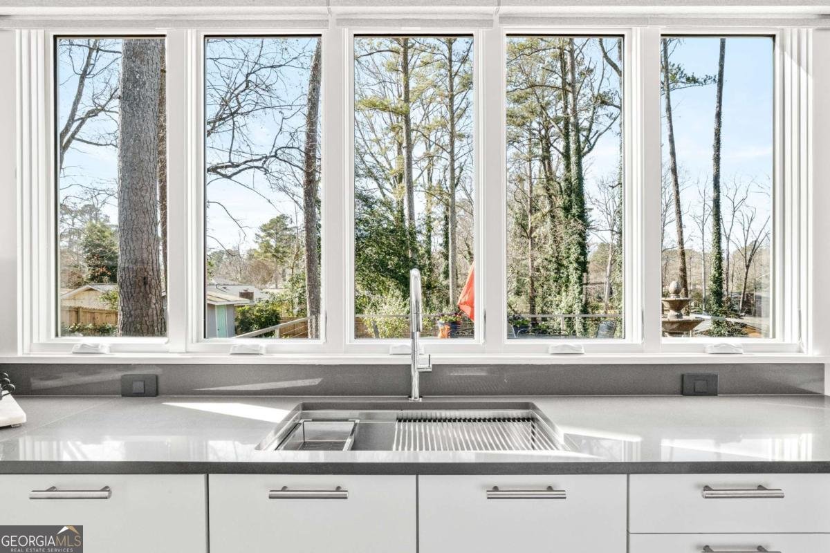 1291 Mary Dale Drive Lilburn - Photo 18