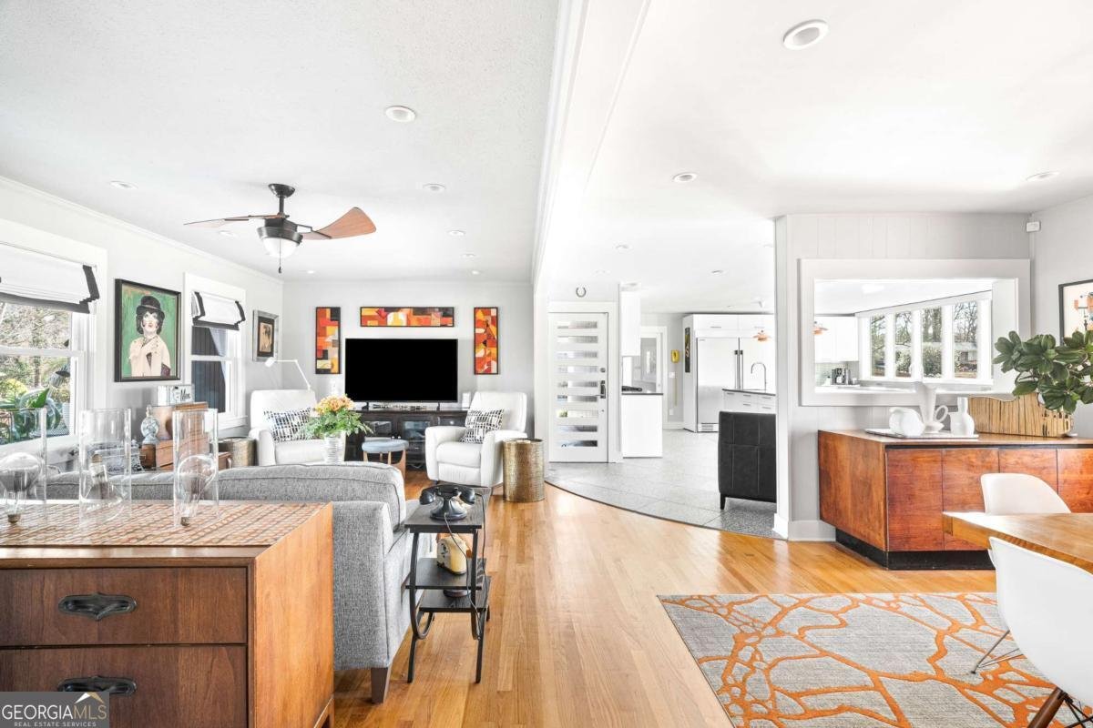 1291 Mary Dale Drive Lilburn - Photo 8