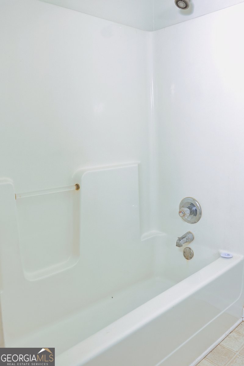 20 Hollow Court Covington - Photo 18