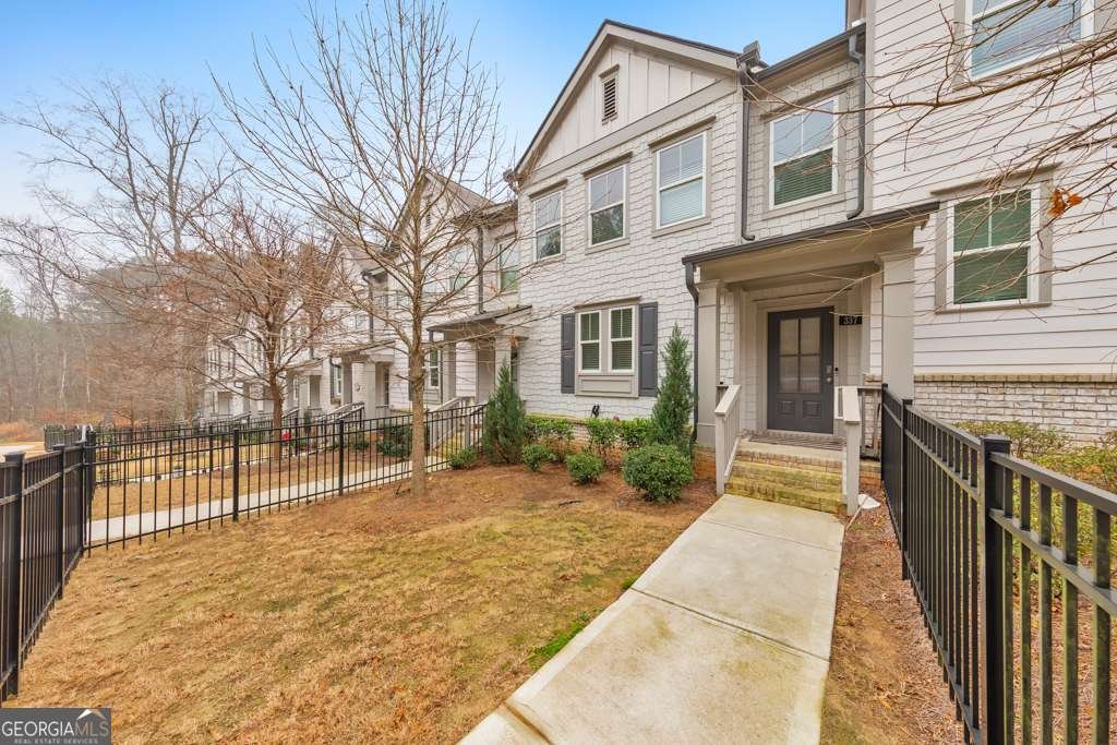 337 Vista Lane Woodstock - Photo 1