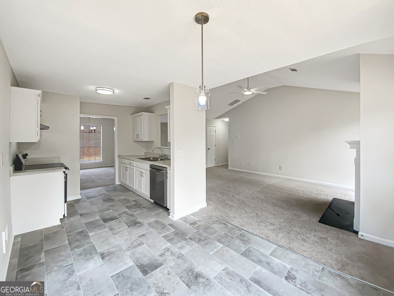 206 Sport Way Griffin - Photo 9