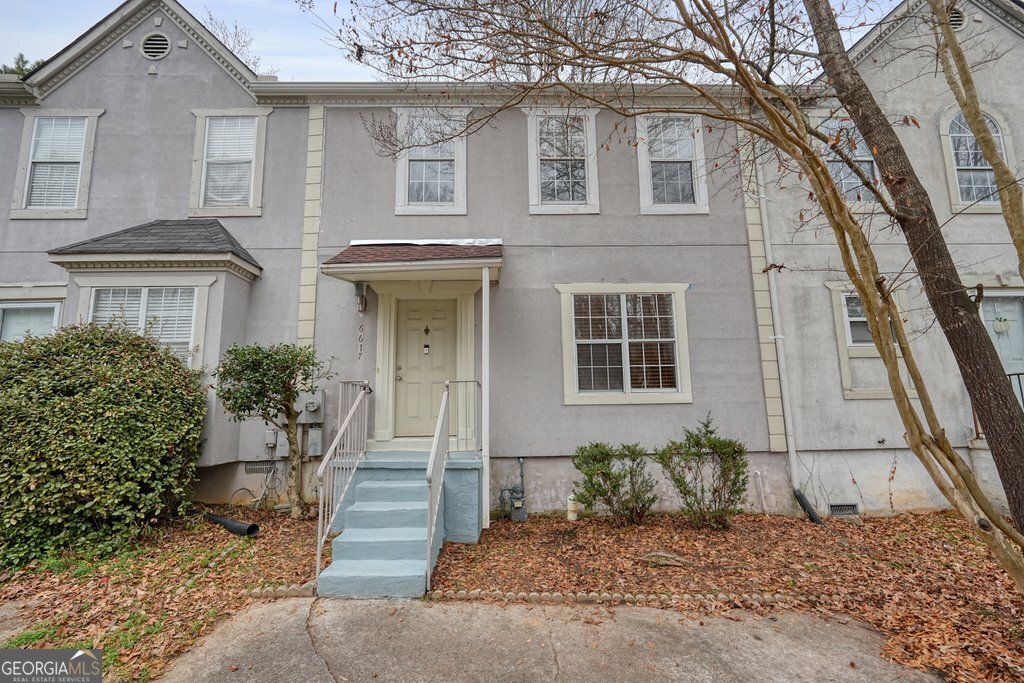 6617 Meadow Green Circle Peachtree Corners - Photo 1