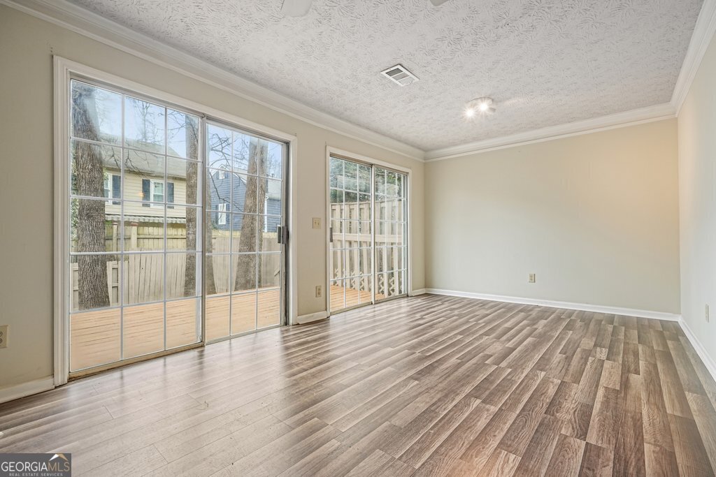 6617 Meadow Green Circle Peachtree Corners - Photo 10