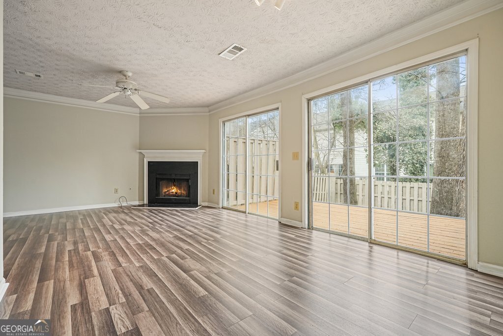 6617 Meadow Green Circle Peachtree Corners - Photo 11