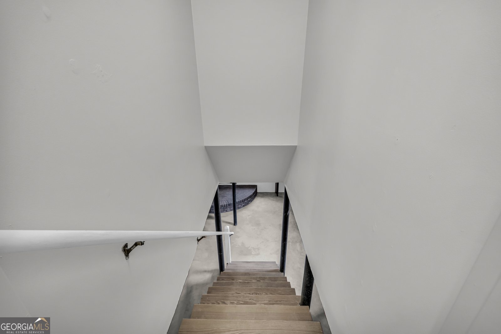 421 5th Avenue Winder - Photo 31