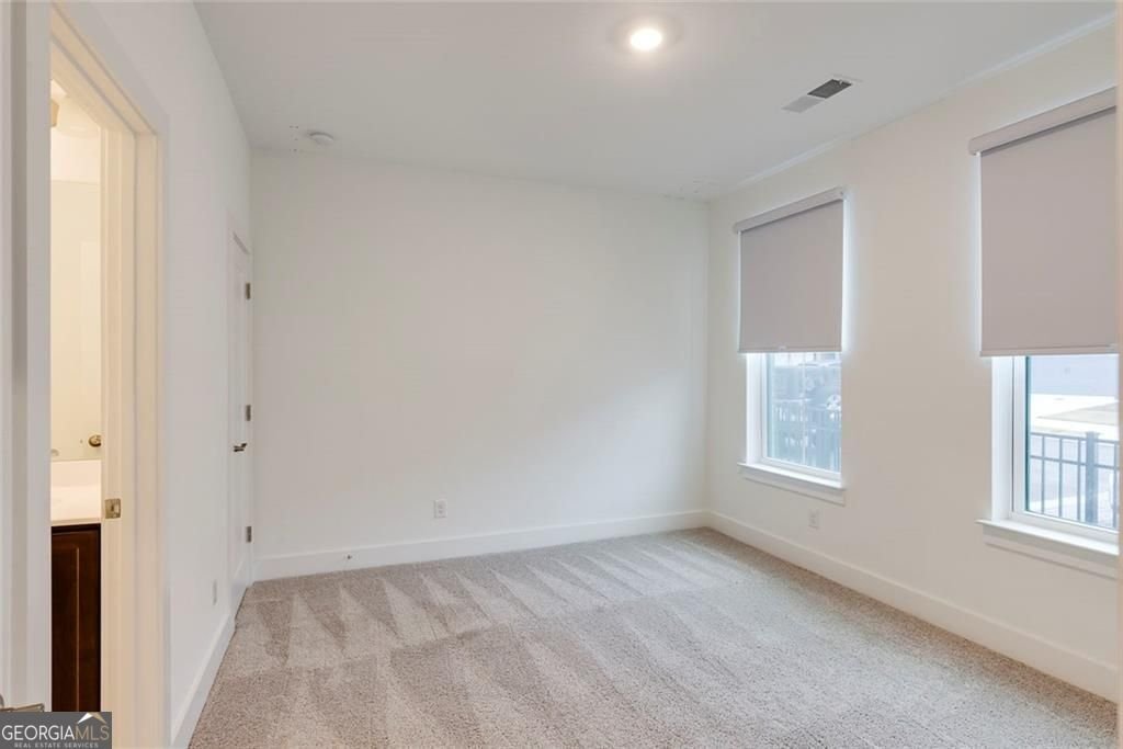 355 Walker Avenue Roswell - Photo 6