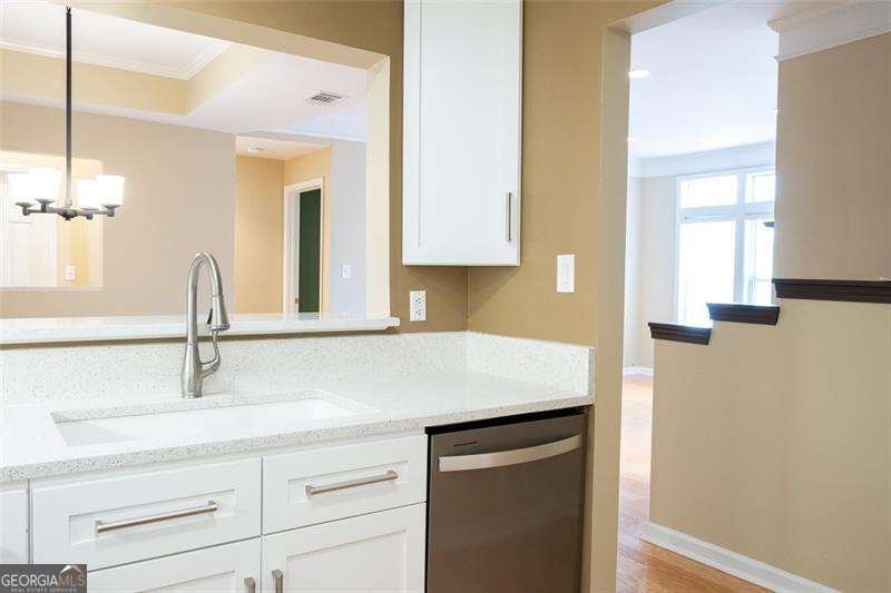 220 Renaissance Parkway Atlanta - Photo 10