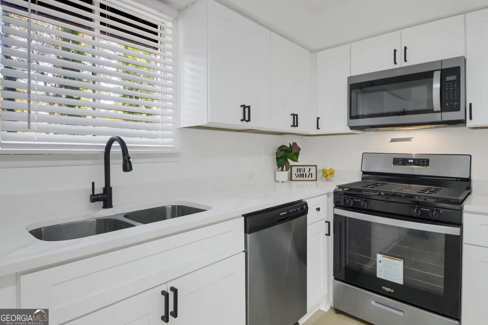 8878 Burnham Way Jonesboro - Photo 8