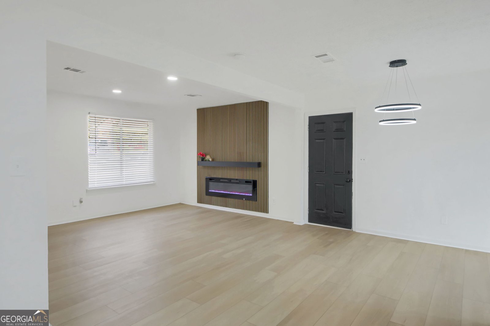 8878 Burnham Way Jonesboro - Photo 9