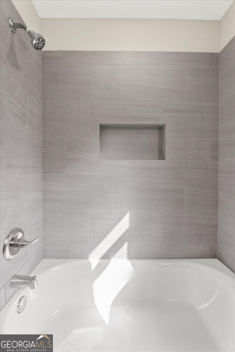 150 Royal Court Athens - Photo 13