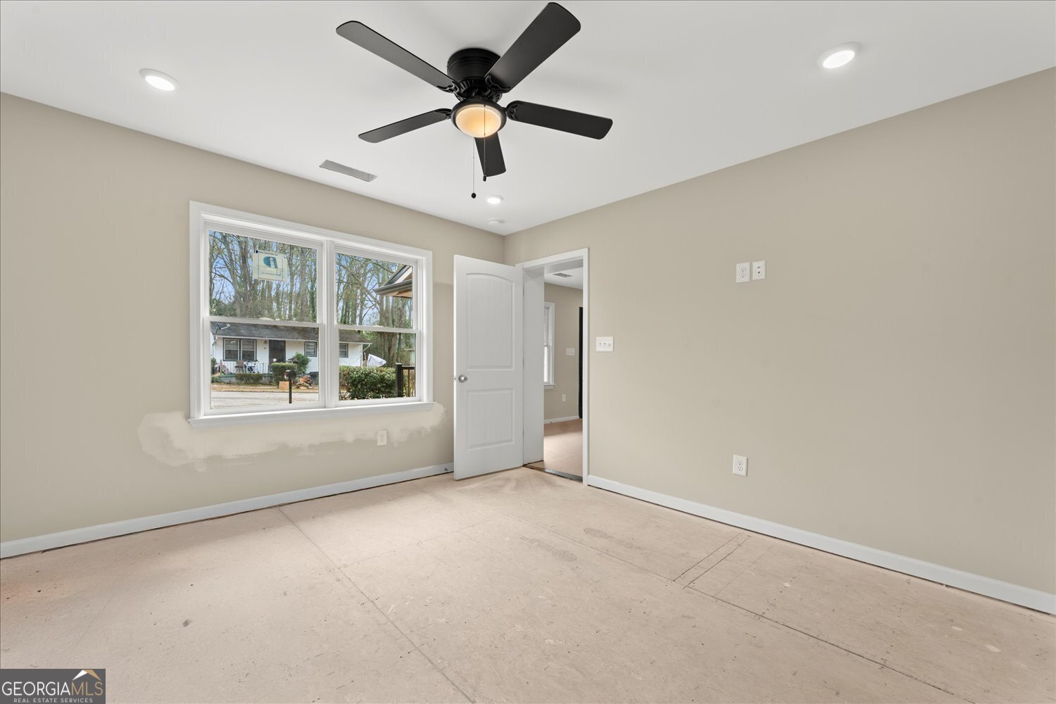 150 Royal Court Athens - Photo 17