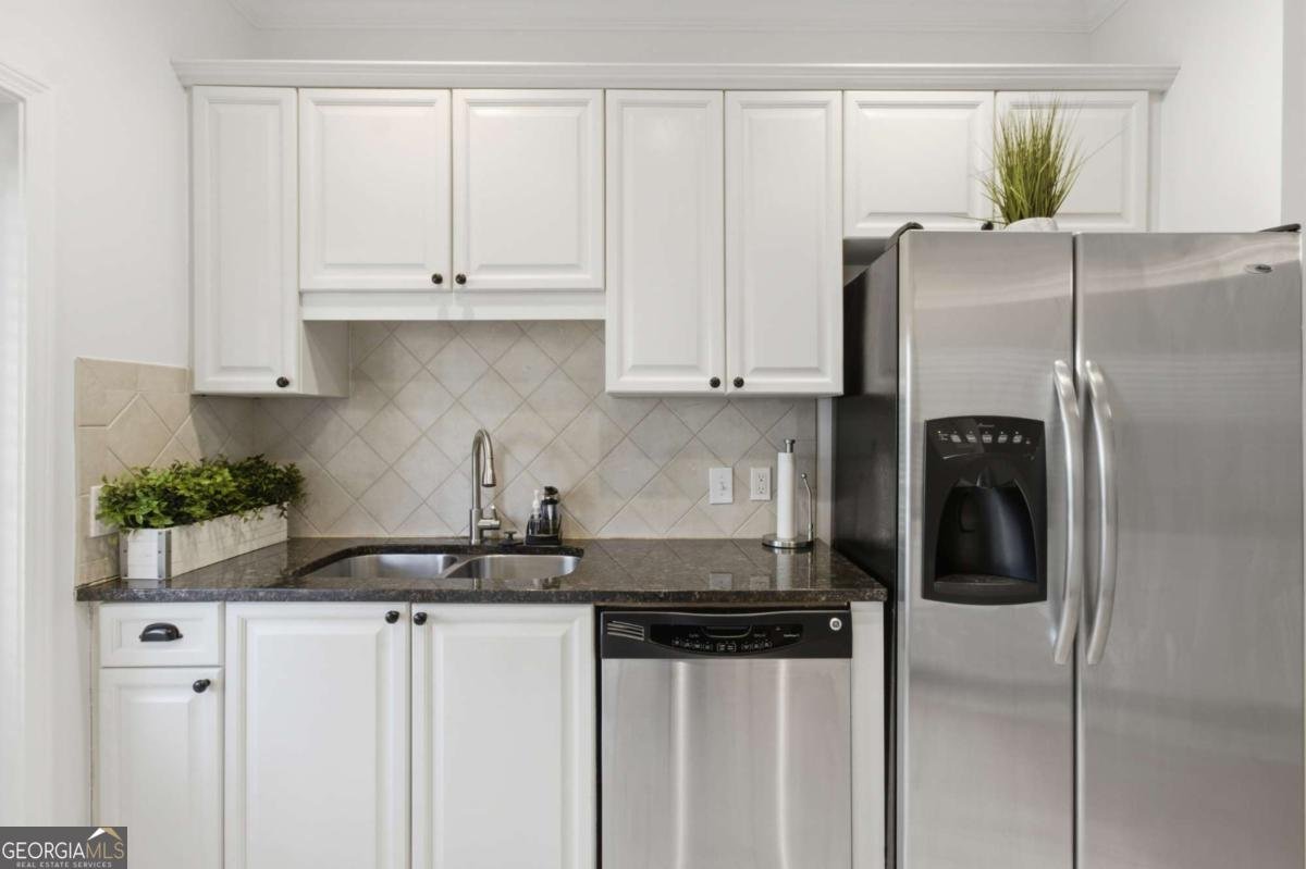 1428 LIBERTY Parkway Atlanta - Photo 6